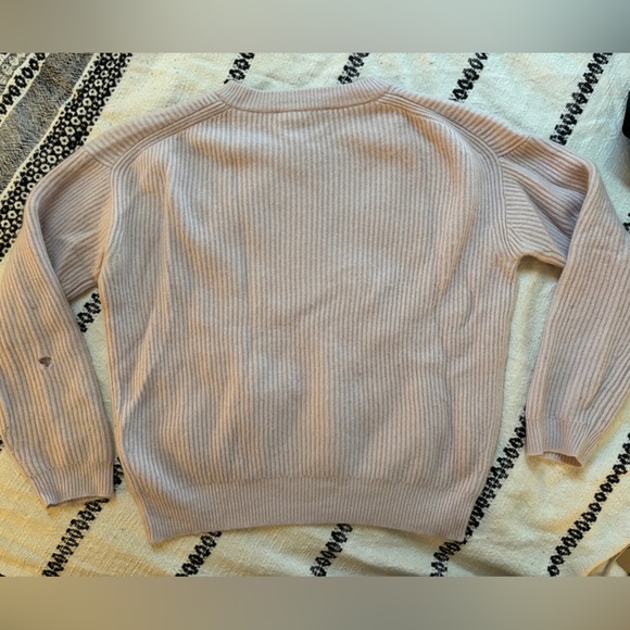 Everlane 100% Cashmere Ribbed Cocoon Crew Neck Sweater in Lilac - Medium - Picture 7 of 8